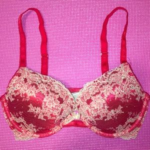 Victoria’s Secret Push Up Red